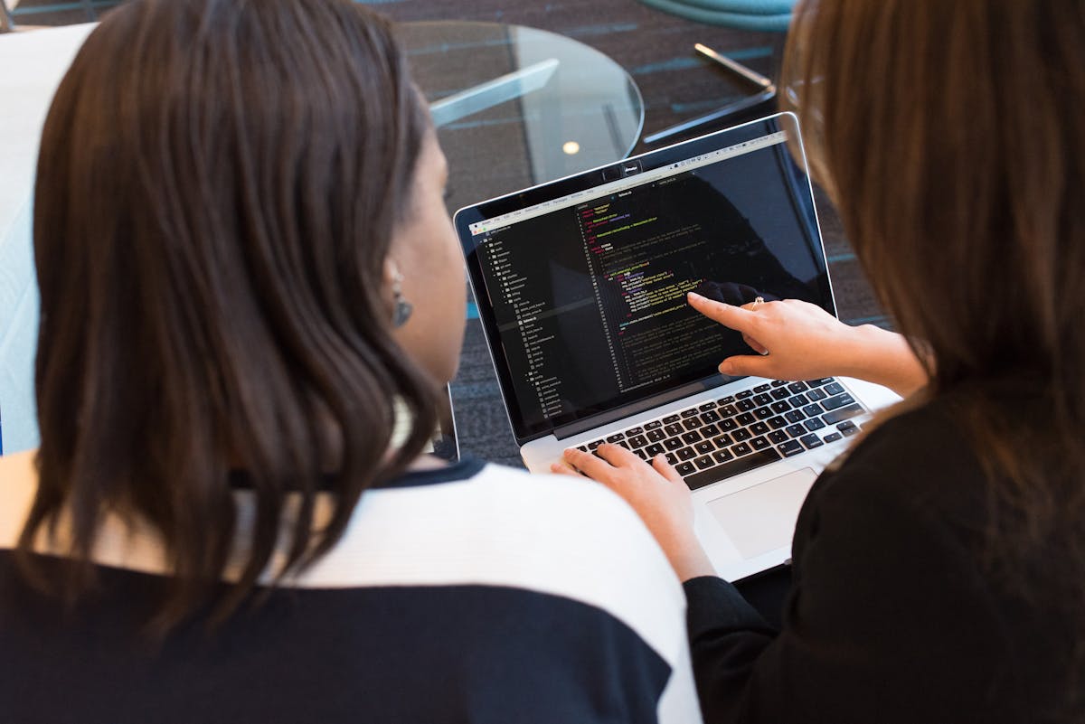 Web Designer là gì? Người thổi hồn vào giao diện số