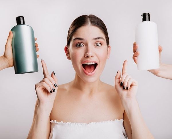 Khi nào không nên dùng sữa tắm giá rẻ hàng ngày?